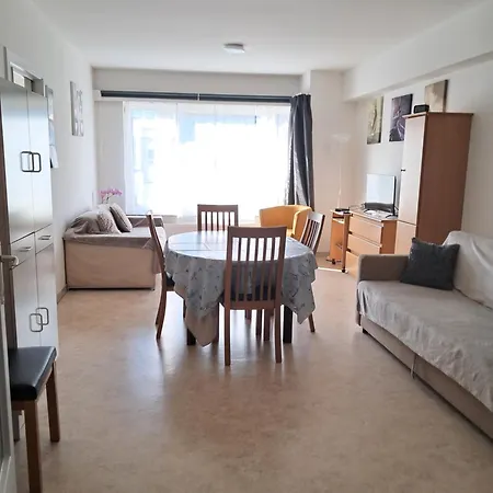 Apartament Cozy Near The Sea