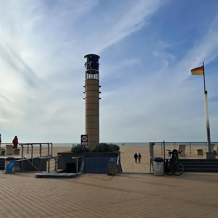Cozy Near The Sea Apartament
